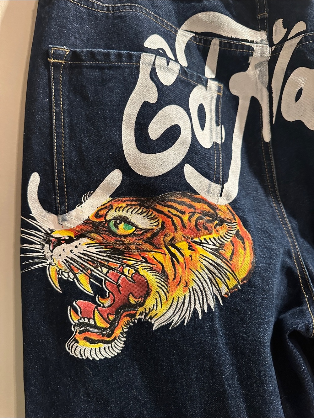 Ed Hardy TIGER Dark Blue Relaxed Straight Jeans - Picture 3 of 12